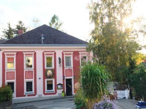 Отель Josepha Hirsch Gästehaus  Ашах-На-Дунае